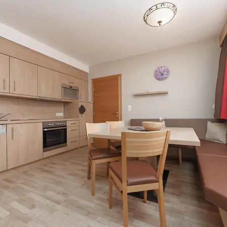 Oskar Apartment